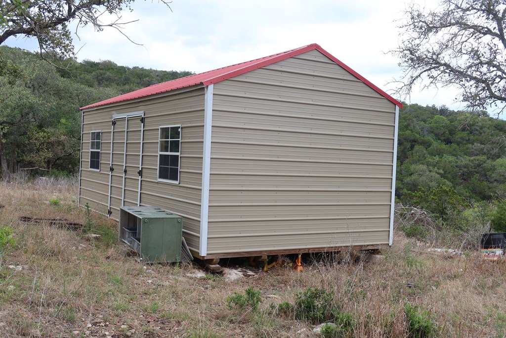 main property photo 16