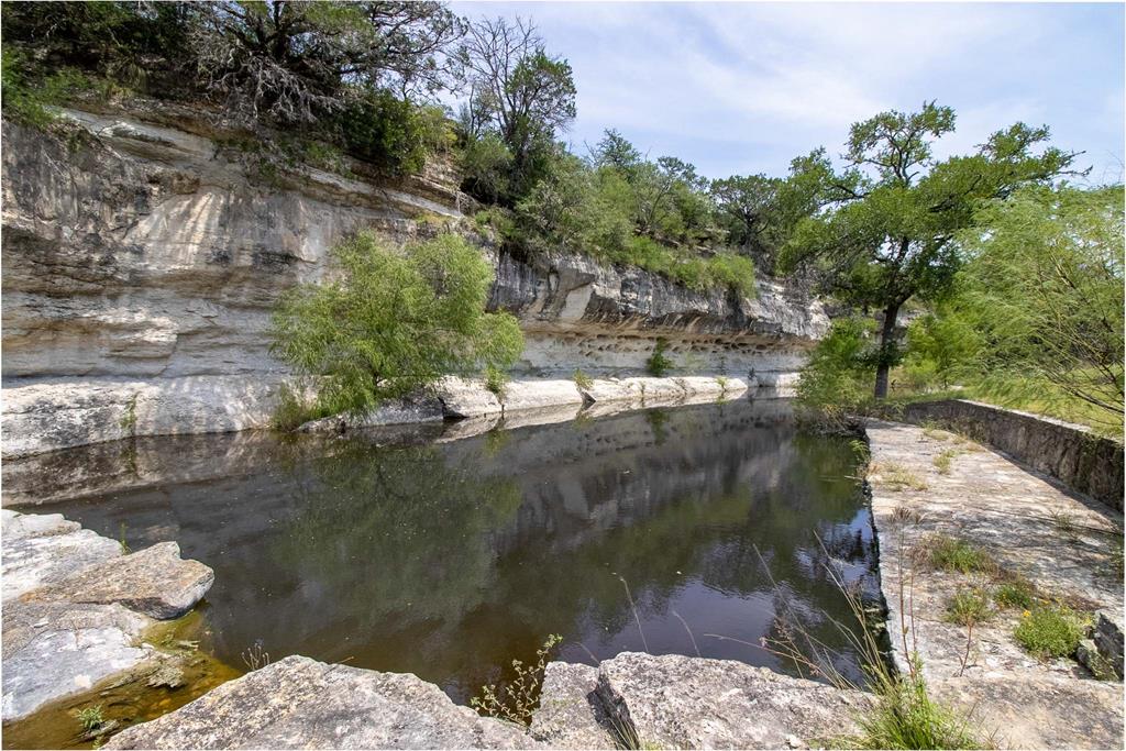 main property photo 35
