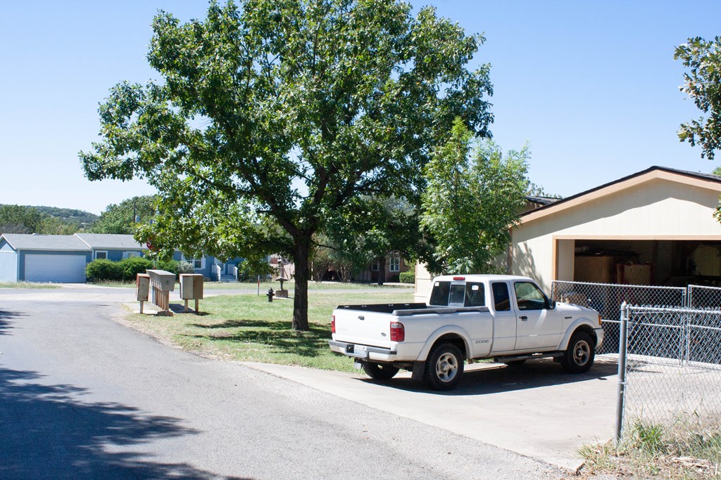 main property photo 19