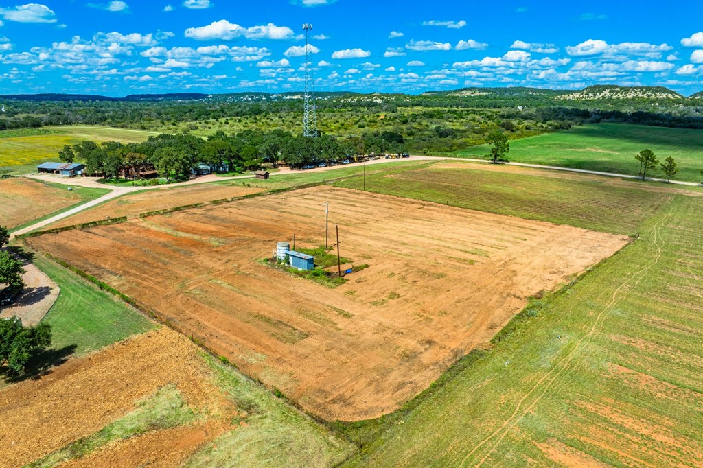 main property photo 10