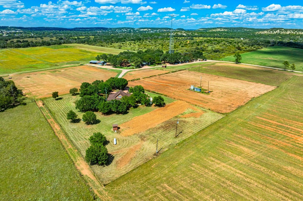 main property photo 11