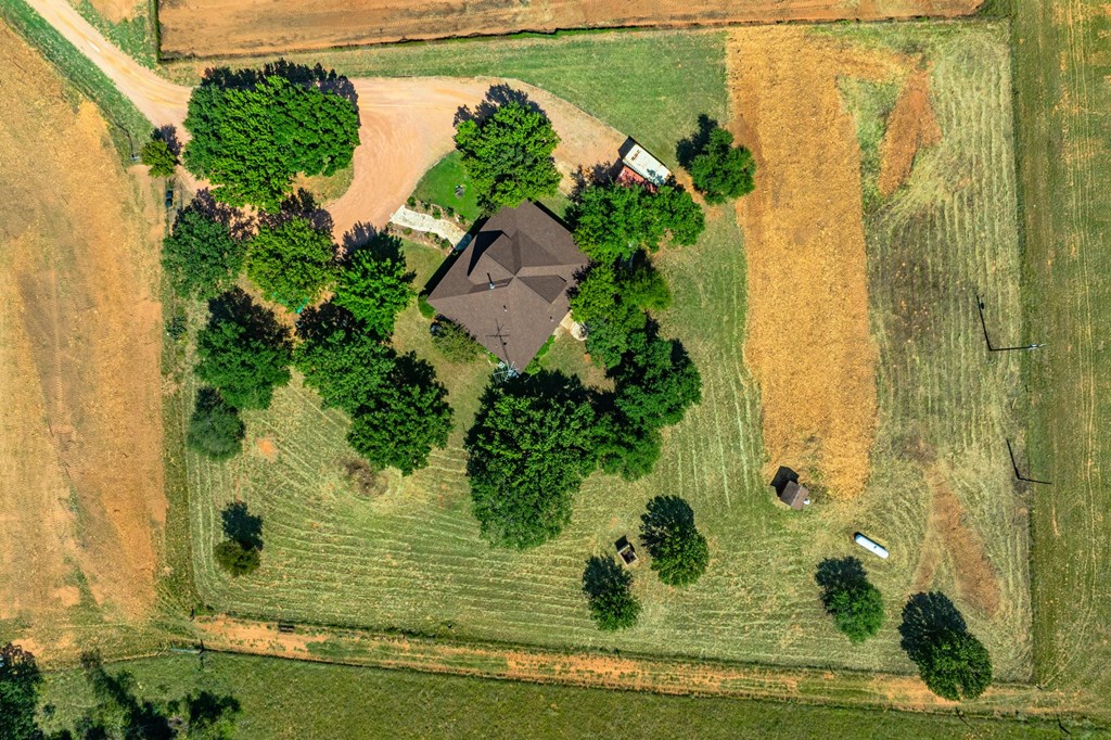 main property photo 16