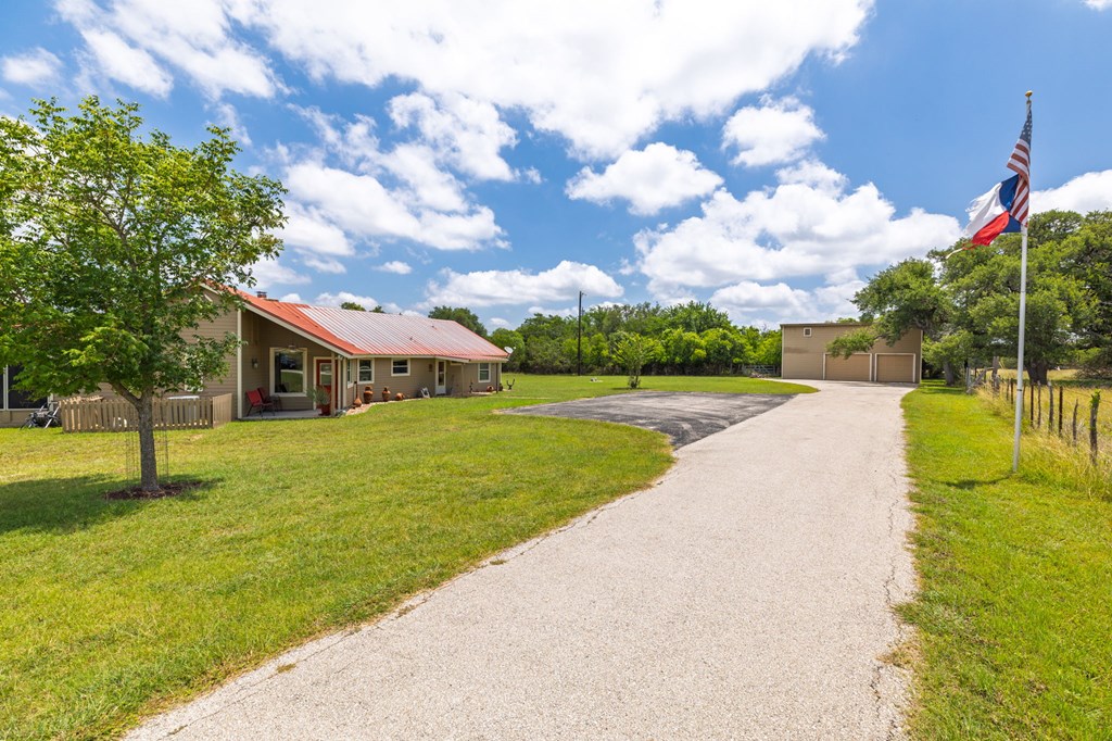 main property photo 13