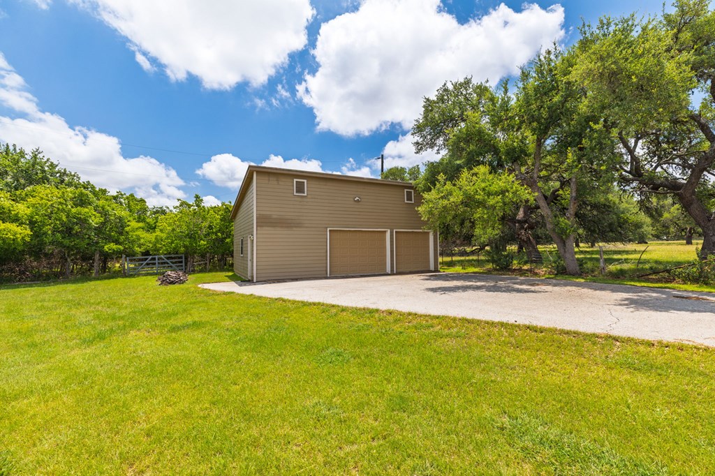 main property photo 16