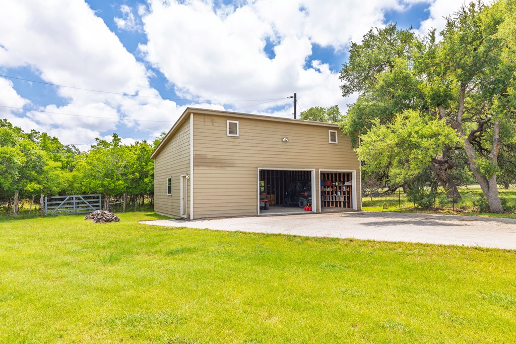main property photo 43