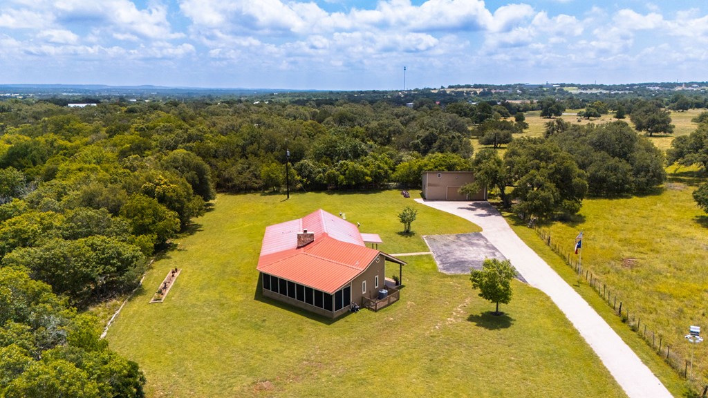 main property photo 9