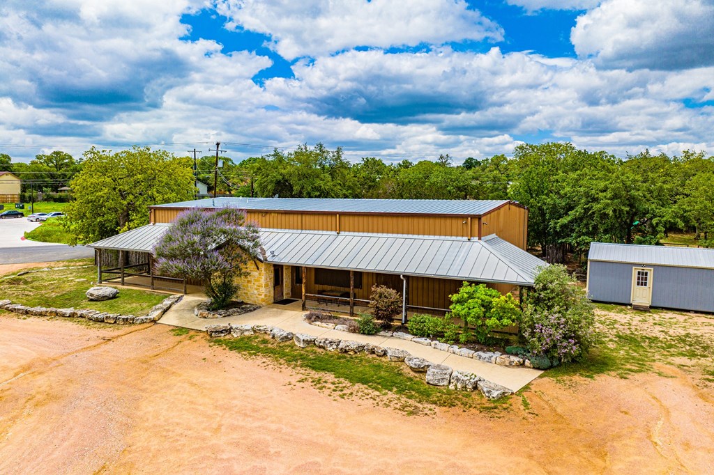 main property photo 2