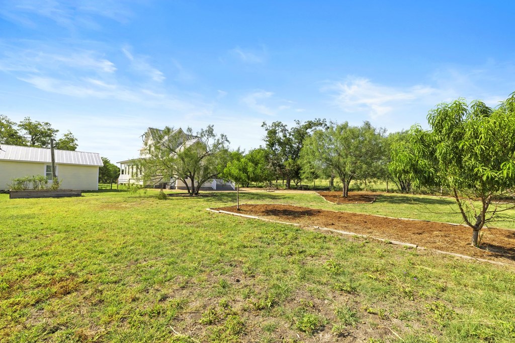 main property photo 29