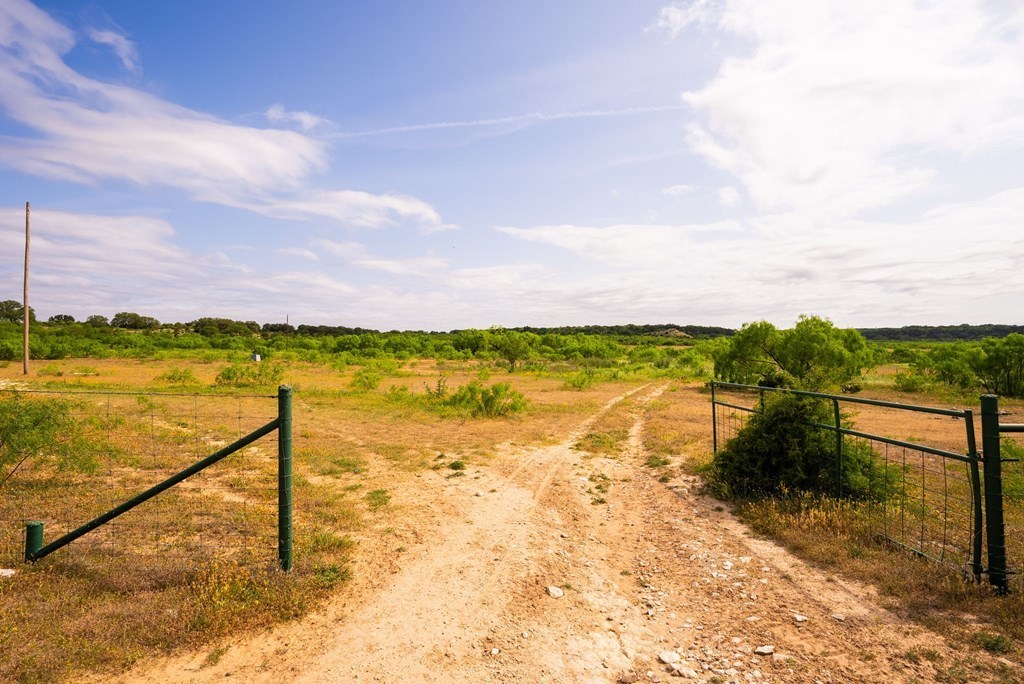 main property photo 60