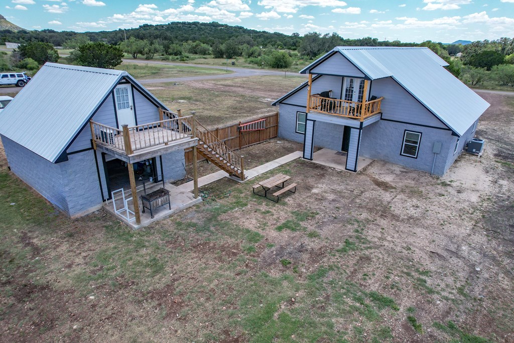 main property photo 18