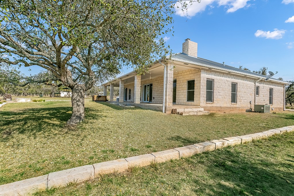 main property photo 31