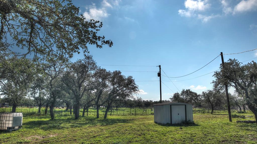 main property photo 11