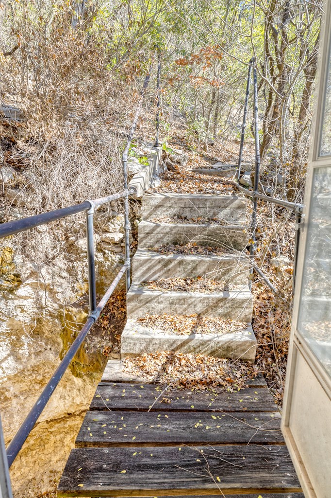 main property photo 19