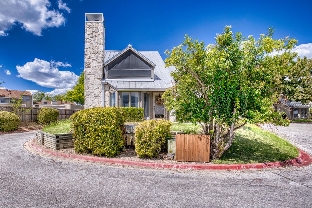 main property photo 19