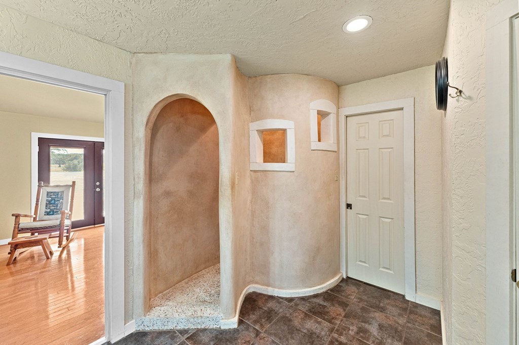 main property photo 59