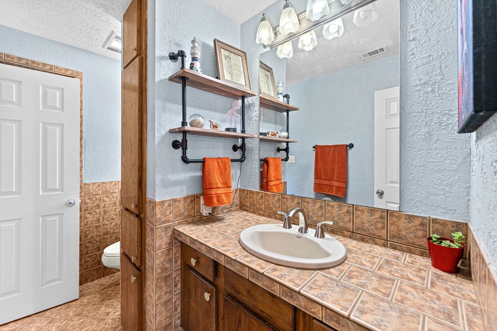 main property photo 70