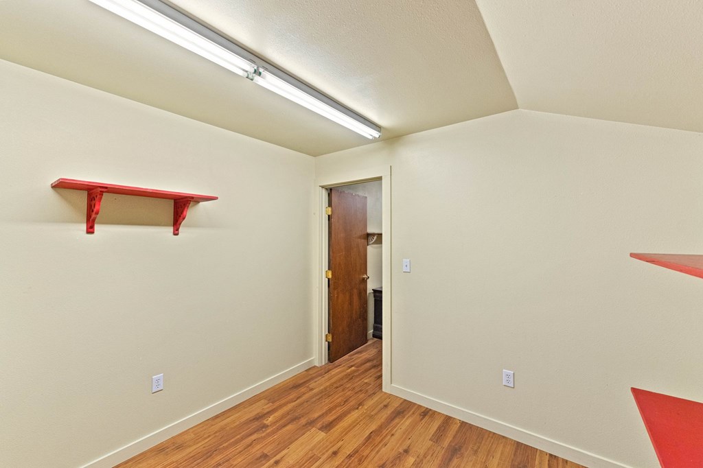 main property photo 86