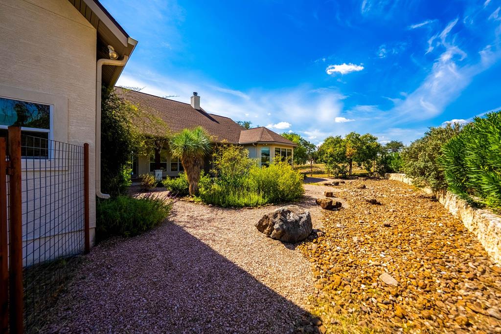 main property photo 36