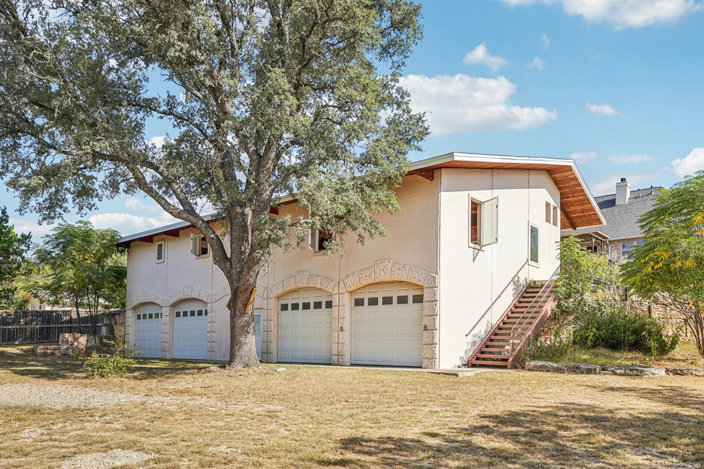 main property photo 38