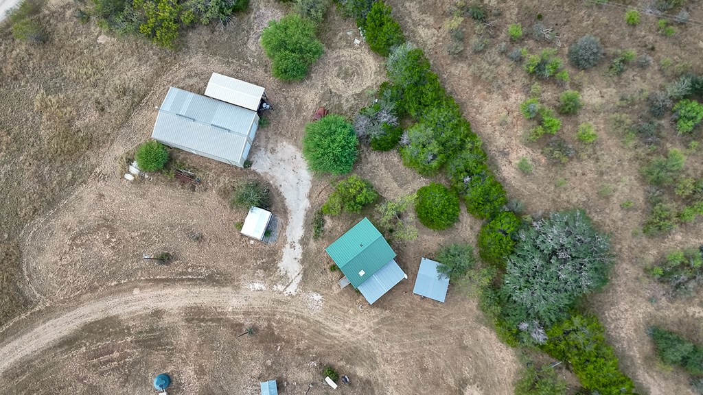 main property photo 28