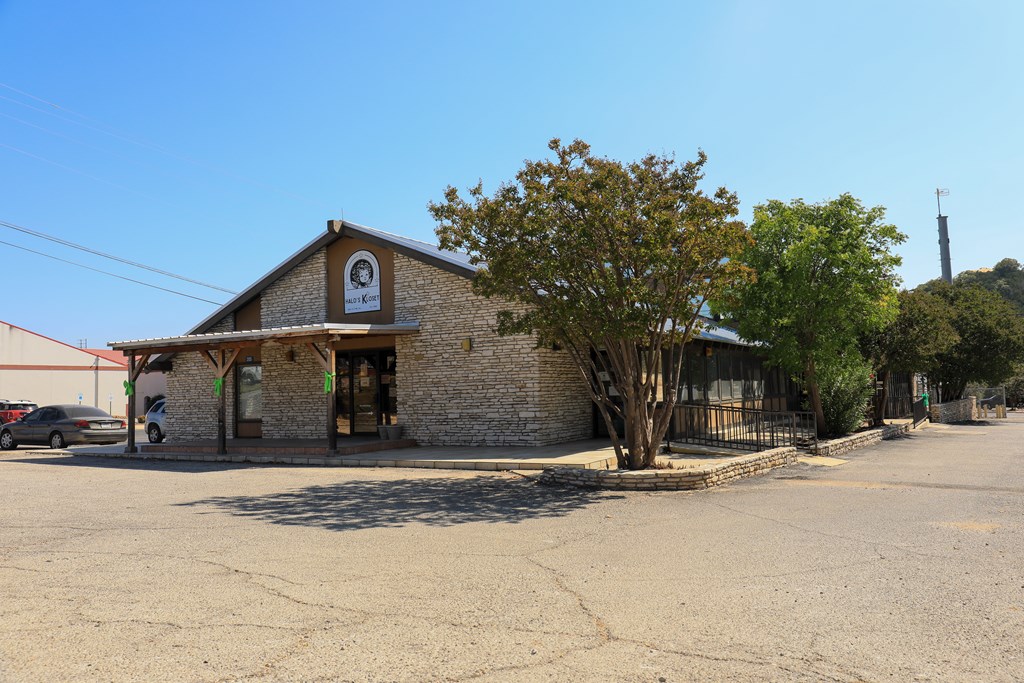 main property photo 1