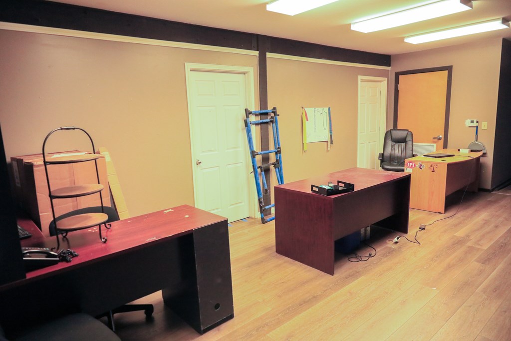 main property photo 29