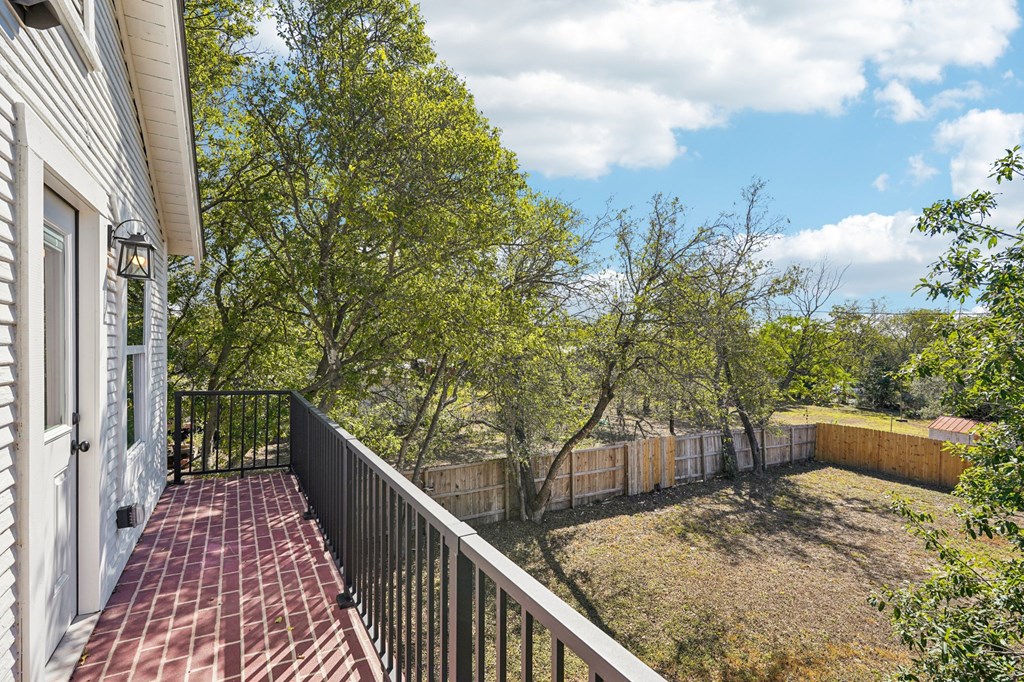 main property photo 46