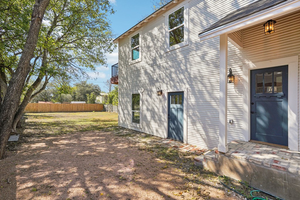 main property photo 50
