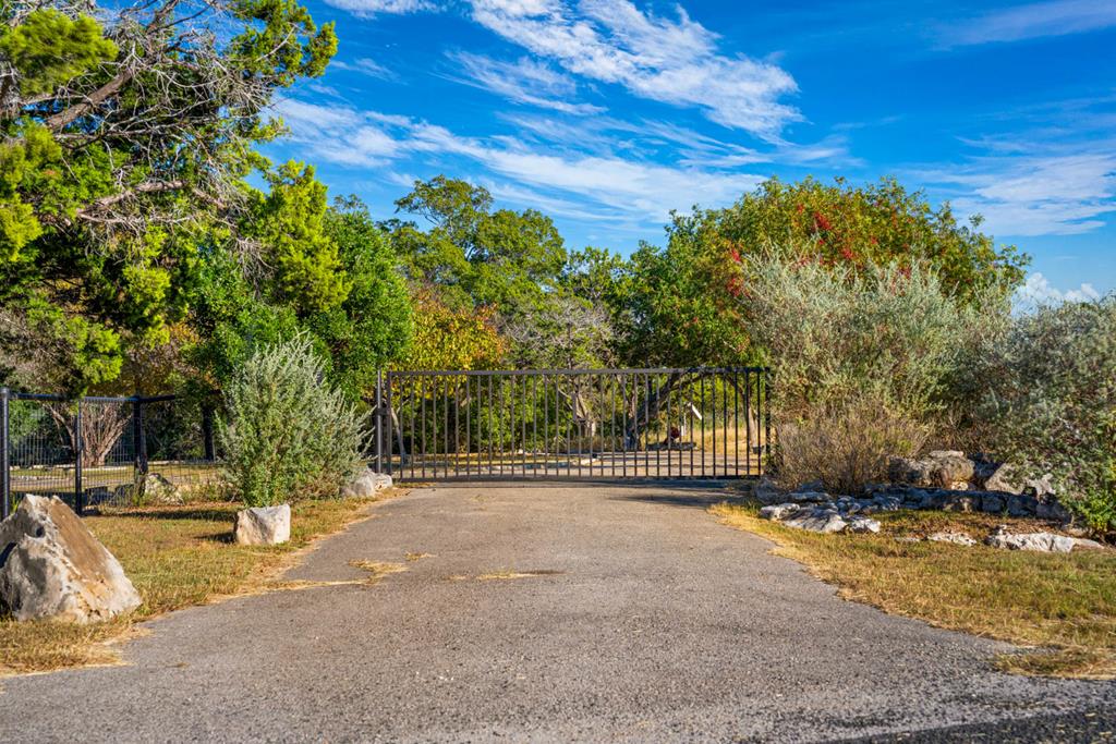 main property photo 37