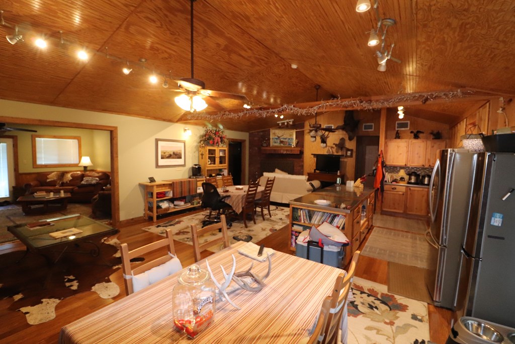 main property photo 43