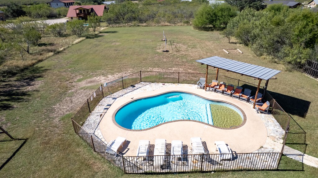 main property photo 58