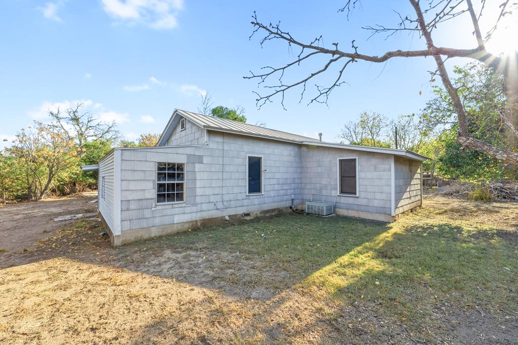 main property photo 27