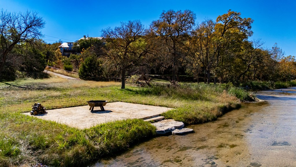 main property photo 14