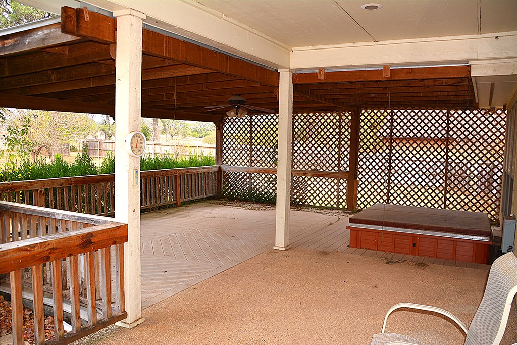main property photo 29