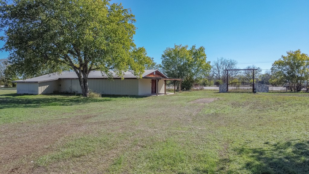 main property photo 4