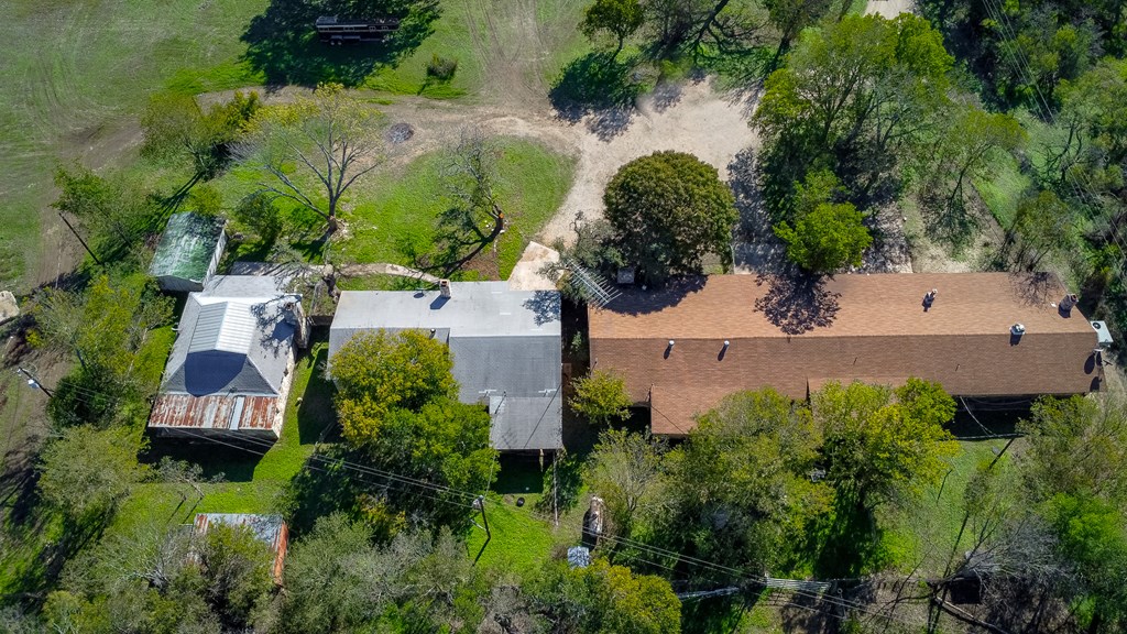 main property photo 41