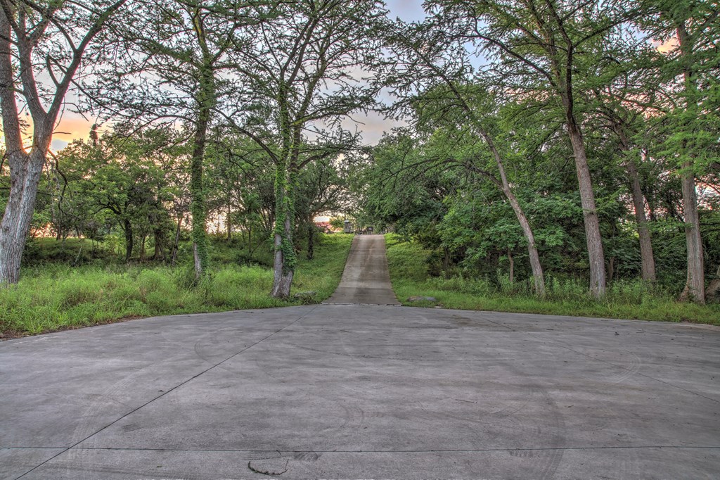 main property photo 19