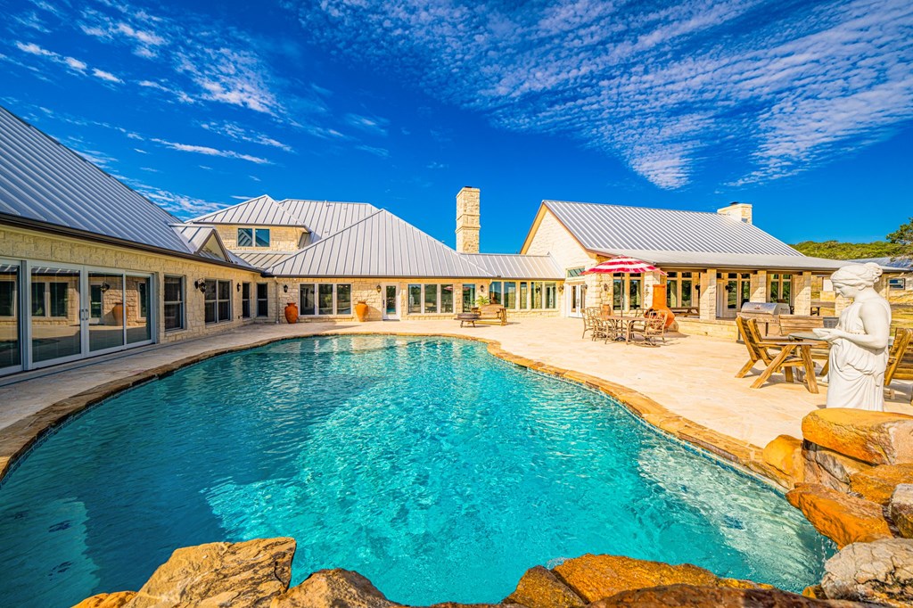 main property photo 51