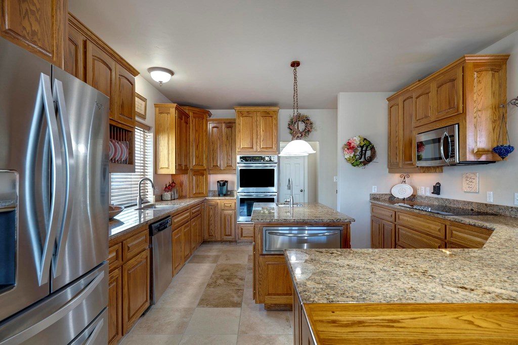 main property photo 16