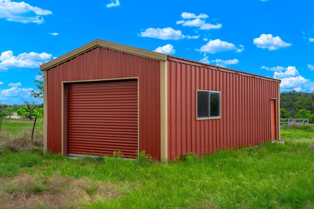 main property photo 34