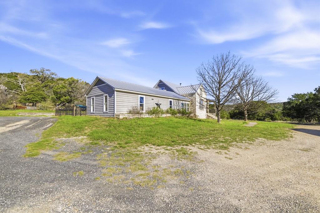 main property photo 34