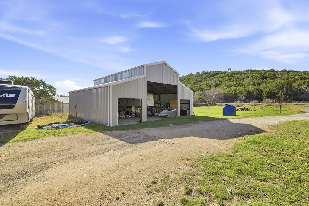 main property photo 39