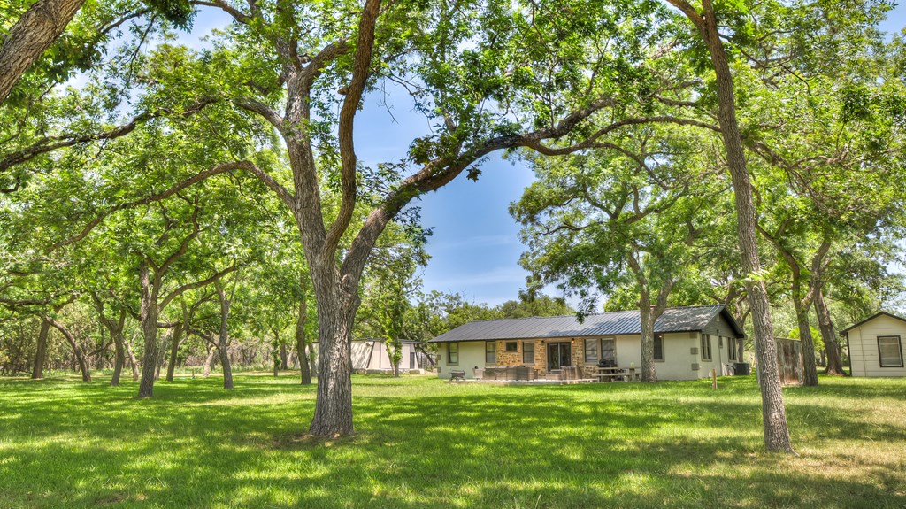 main property photo 17
