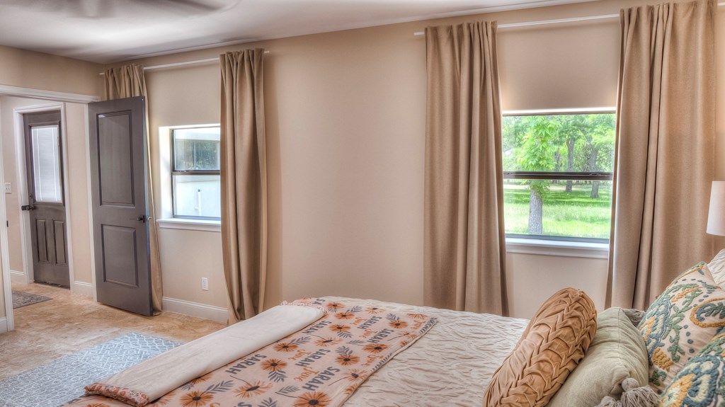 main property photo 51