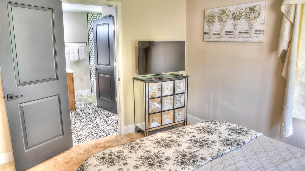 main property photo 61