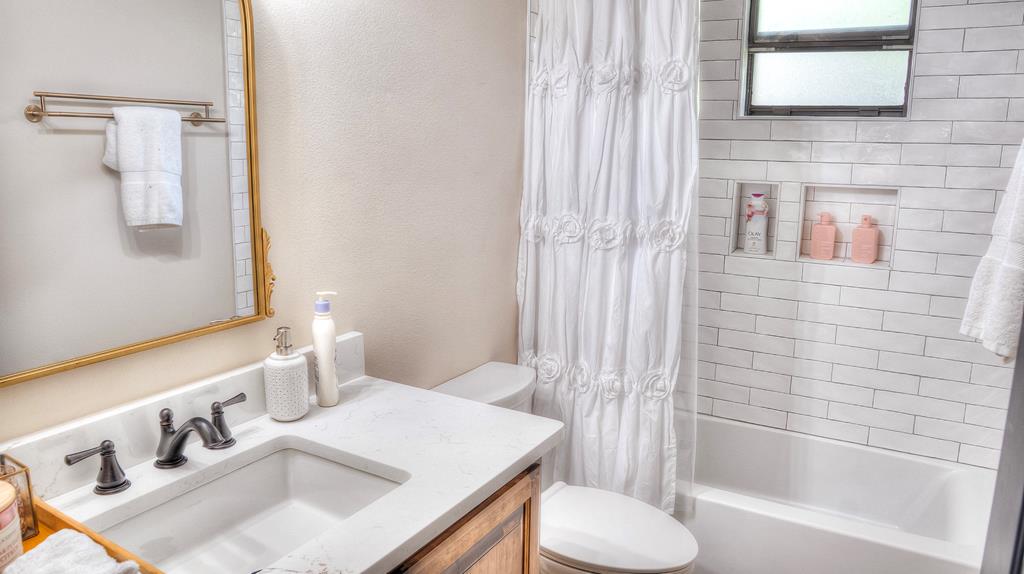 main property photo 70