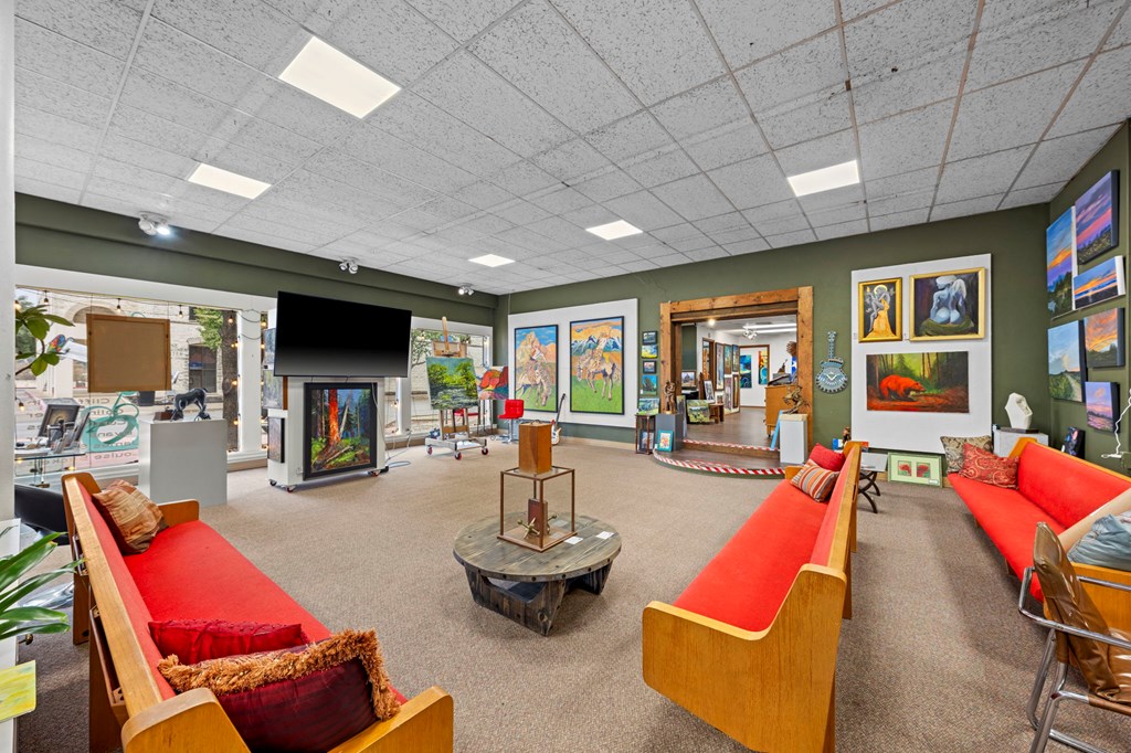 main property photo 4
