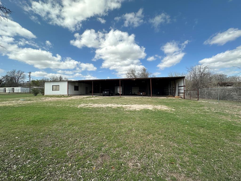 main property photo 20
