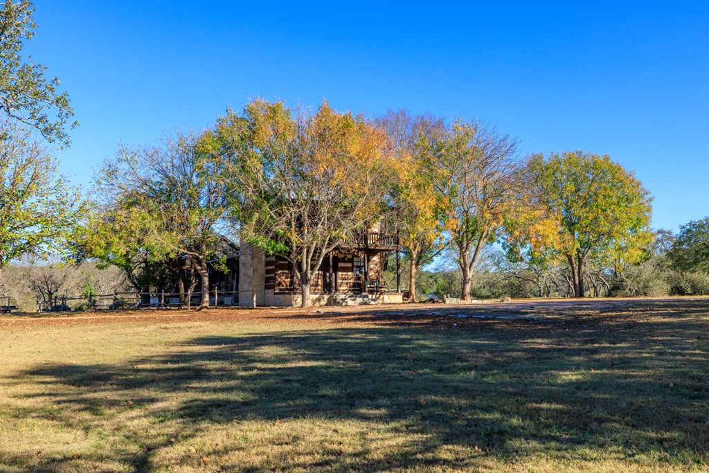main property photo 25