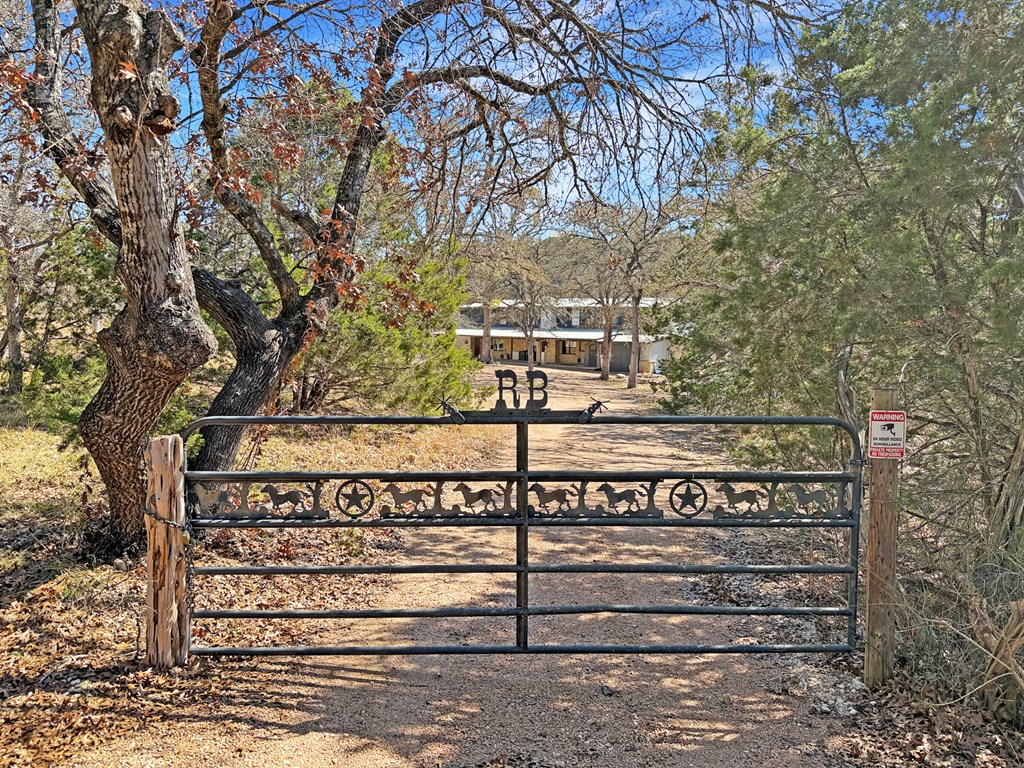 main property photo 35